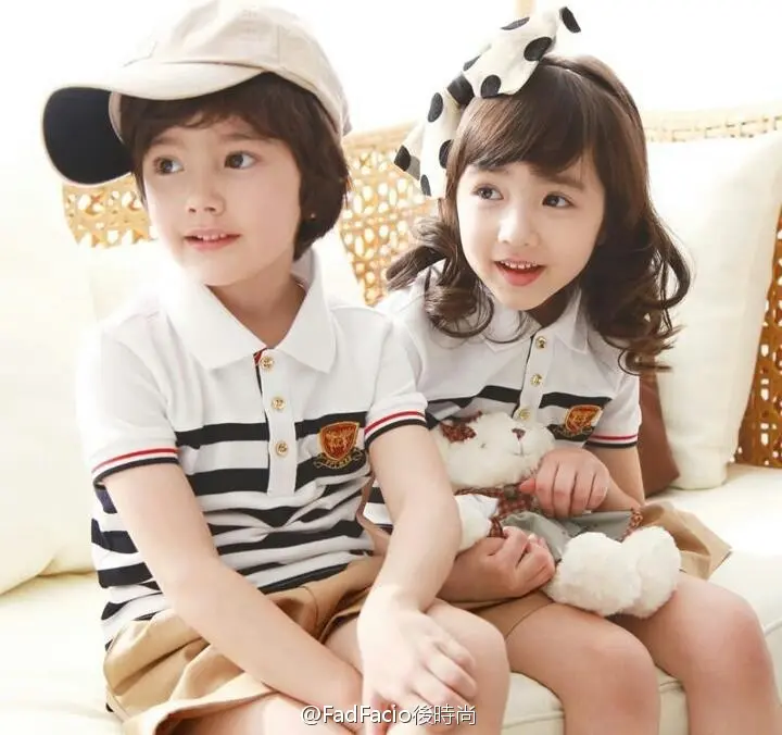 Корейский год ребенку. Корейские дети двойняшки. Корейские дети близняшки. Корейские группы детей. Корейские малыши двойняшки.
